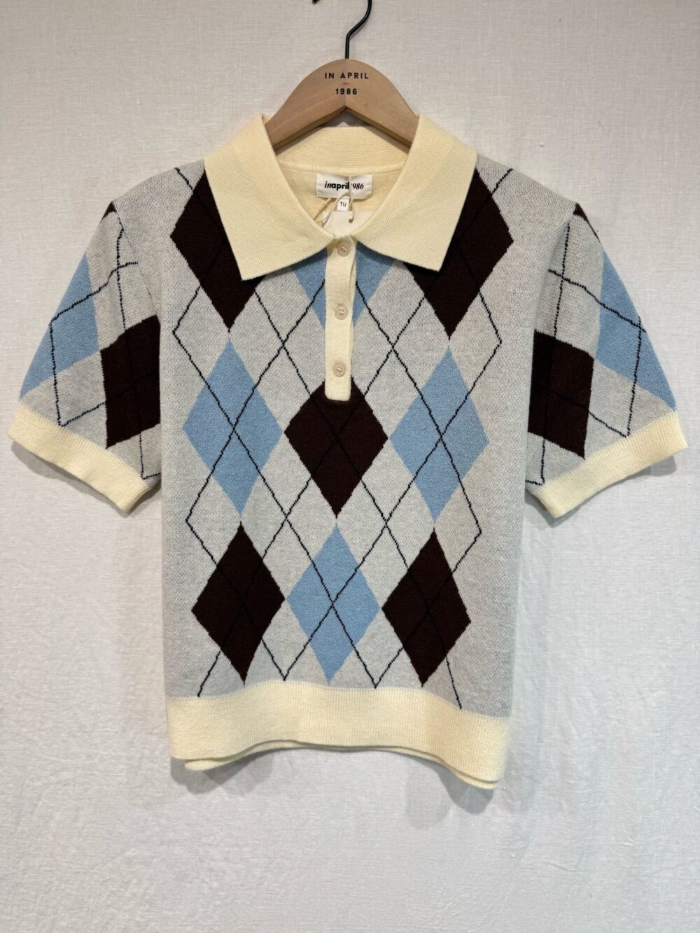 Sweter w romby 1039