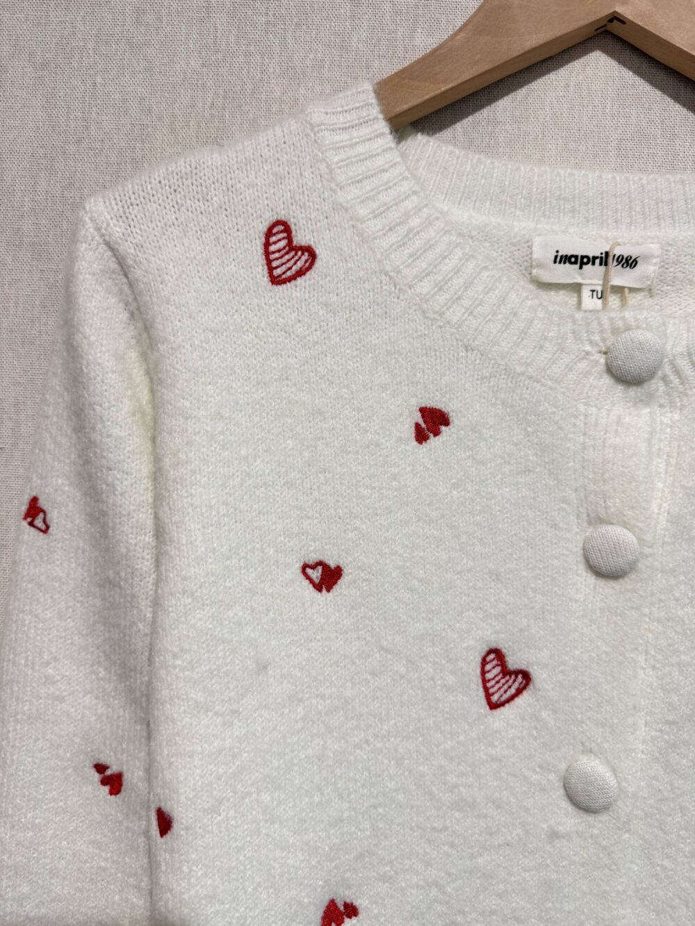 Sweter w serduszka 800 - obrazek 3