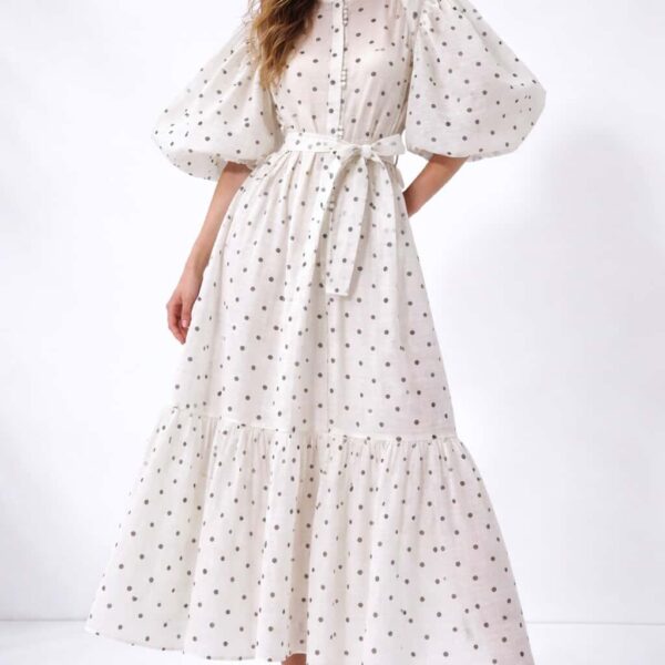 Sukienka w grochy maxi