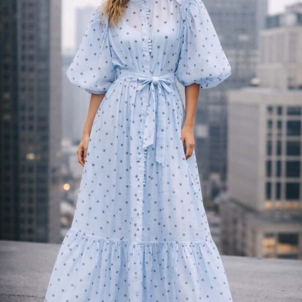 Sukienka w grochy maxi