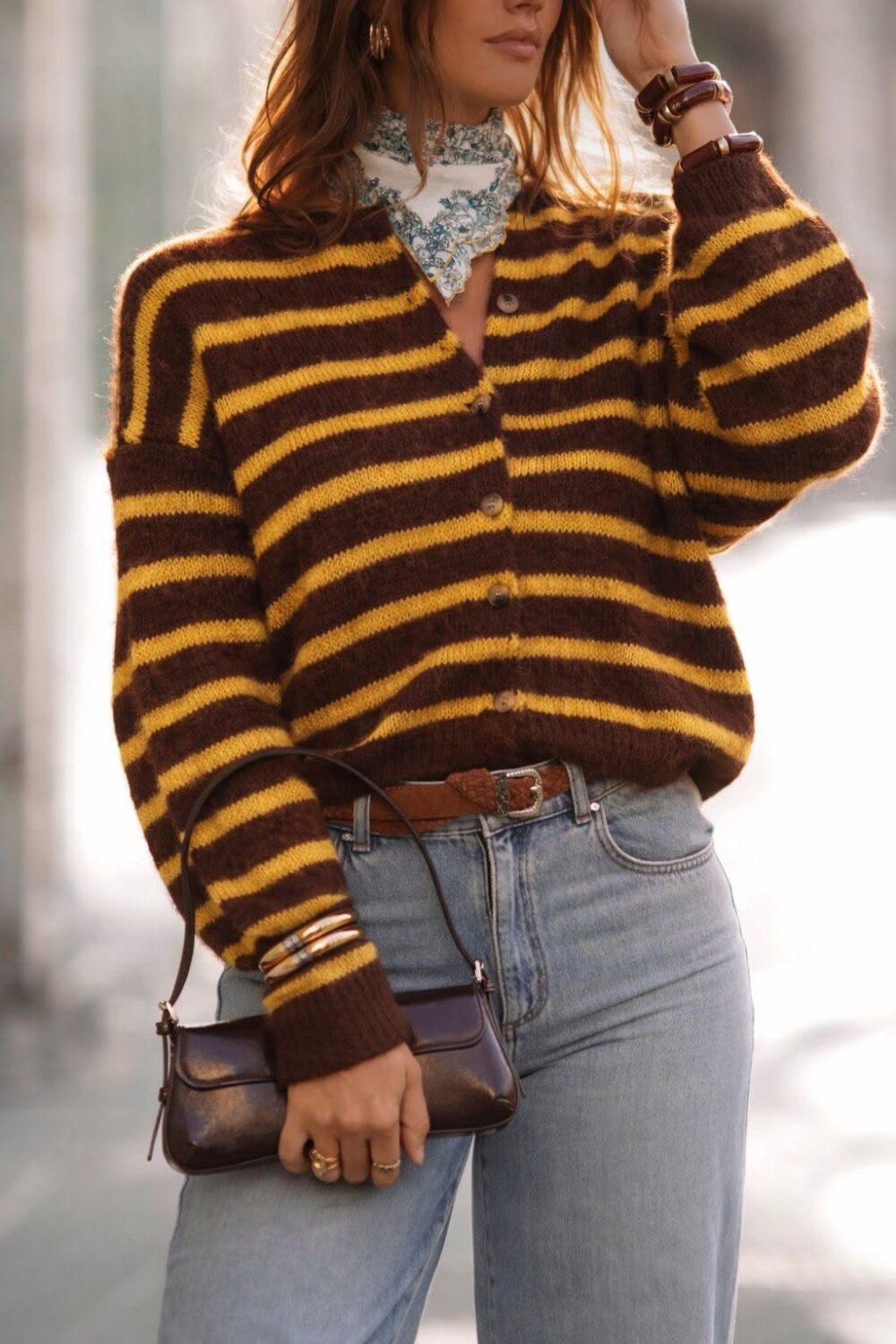 Sweter w paski
